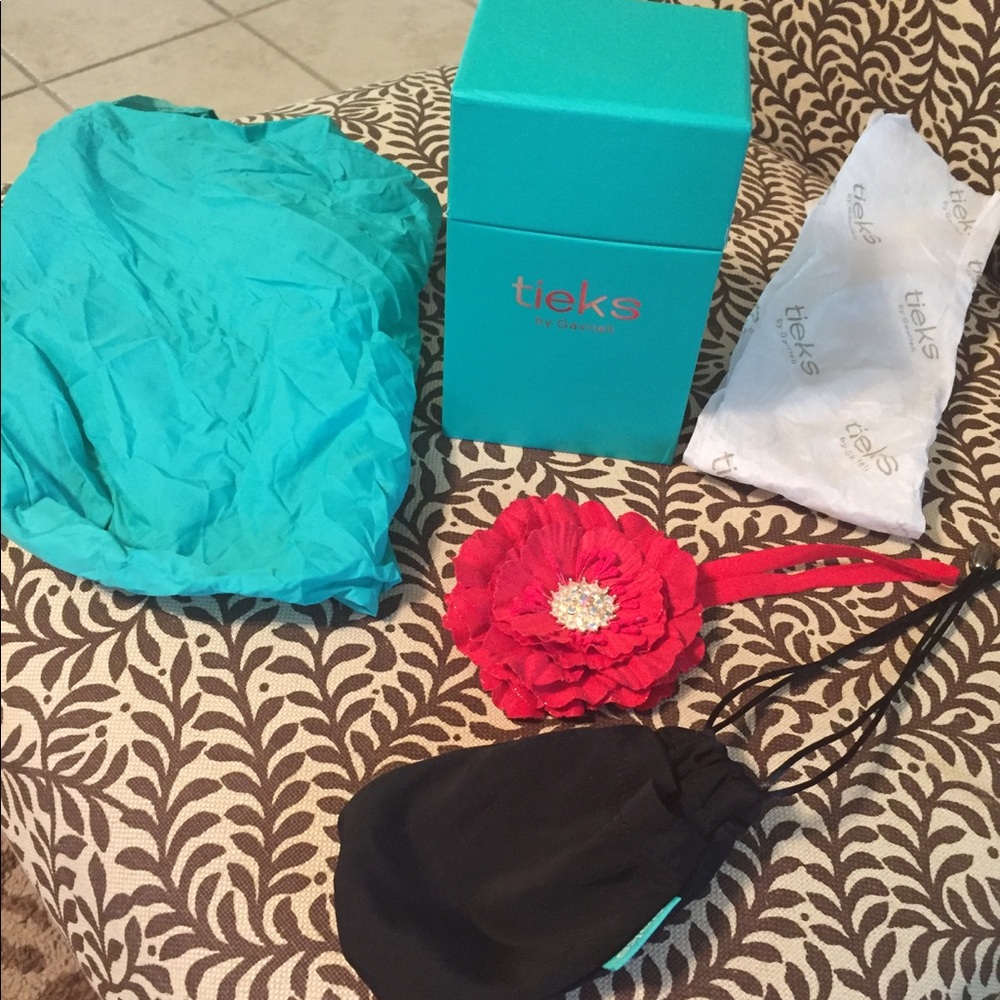 Tieks Box & Accessories